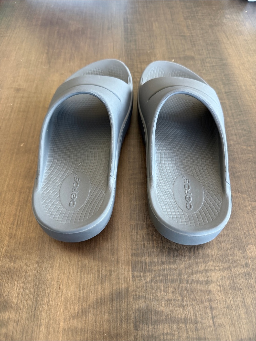 OOFOS OOahh Recovery Slide - Women’s and Men’s, M6-W8 - Picture 2 of 8